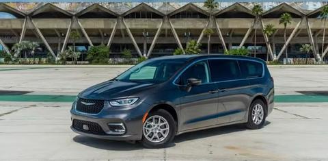 Chrysler Pacifica 2022