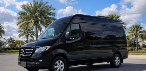 Mercedes-Benz Sprinter 2025