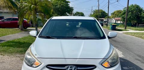 Hyundai Accent 2015