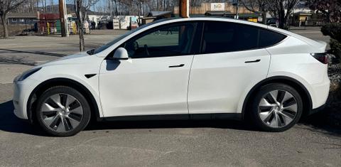 Tesla Model Y 2022