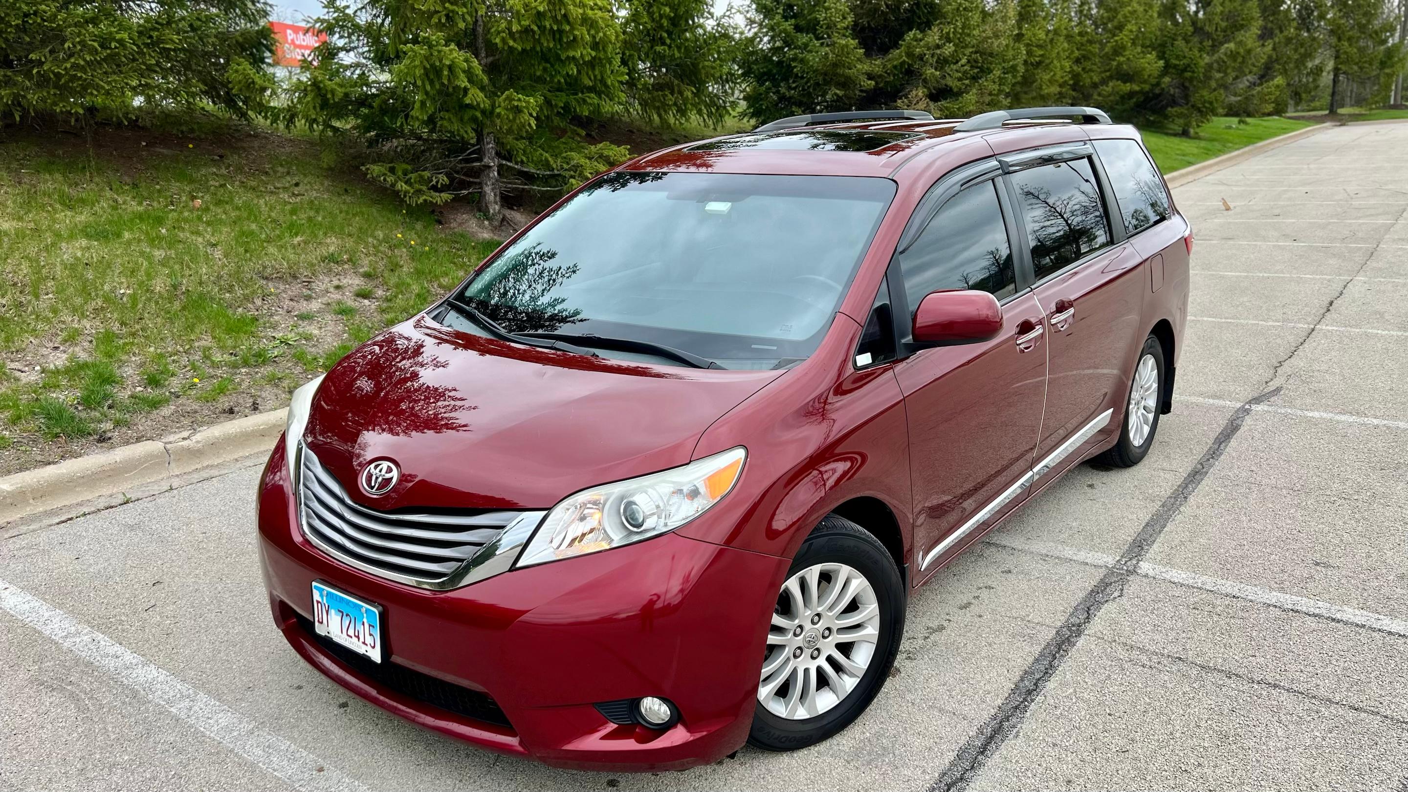 Toyota Sienna 2015 in Lemont, IL