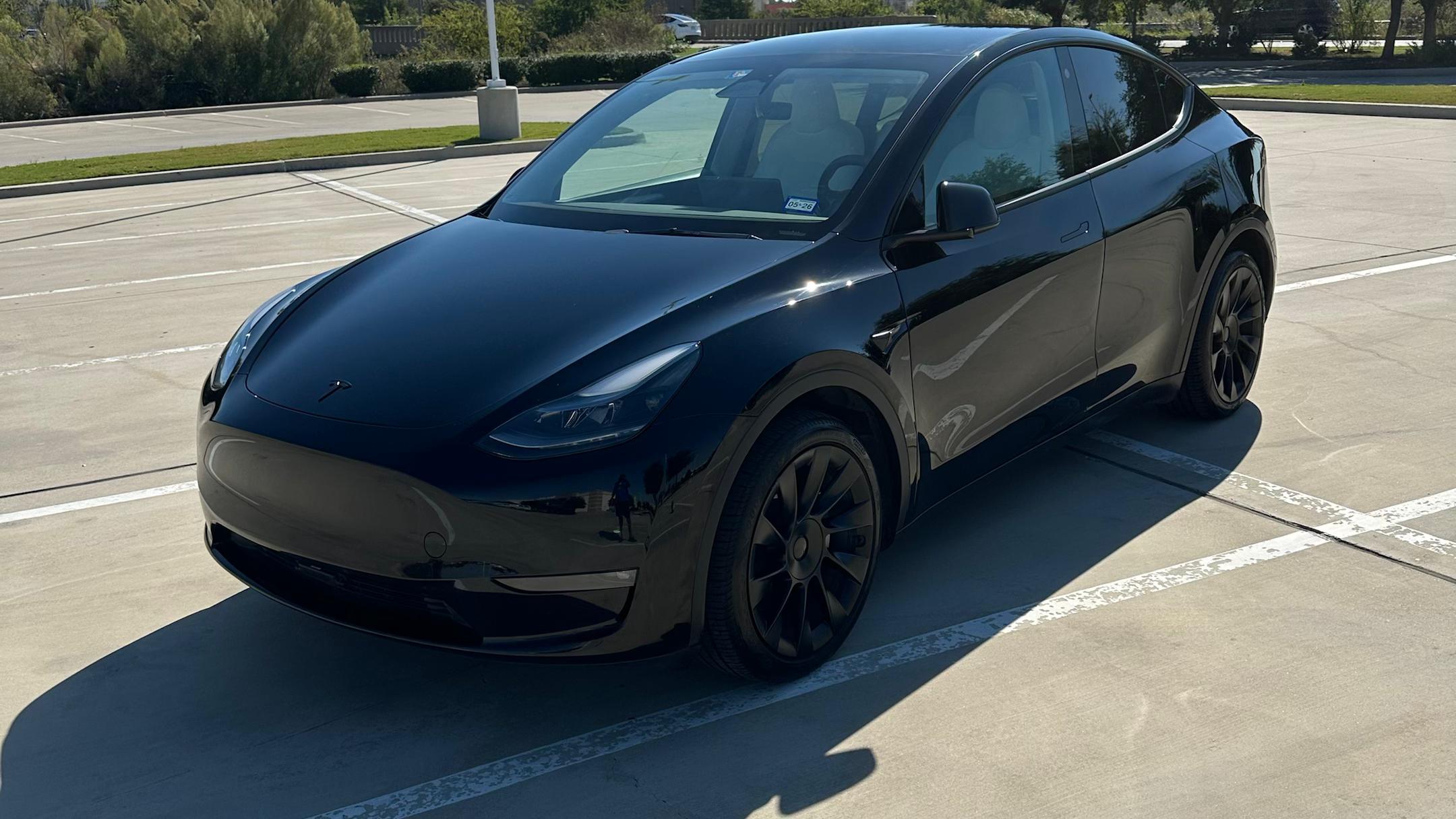 Tesla Model Y 2023 in Fort Worth, TX