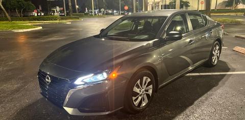 Nissan Altima 2025