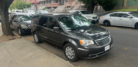 Chrysler Town & Country 2016