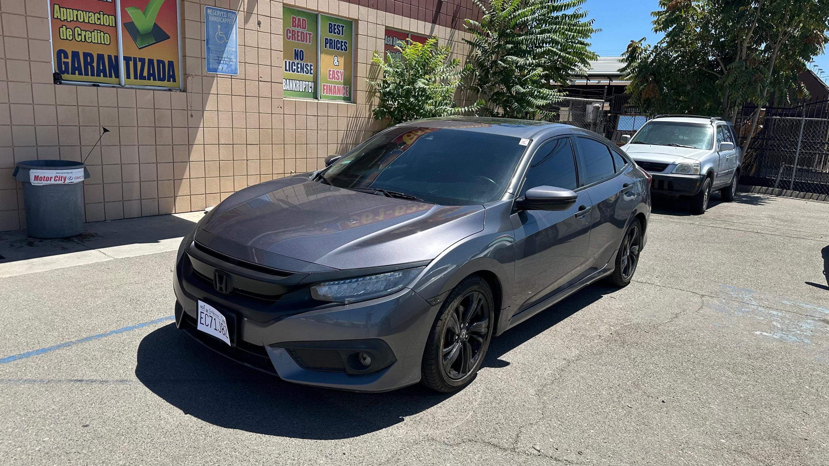 Honda Civic 2017 in 