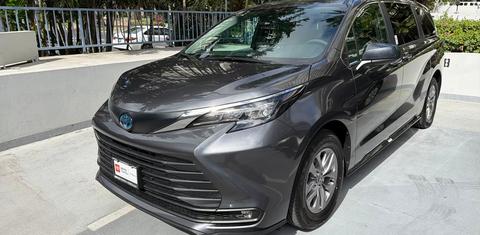 Toyota Sienna 2025
