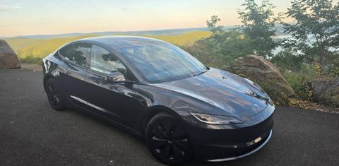 Tesla Model 3 2025