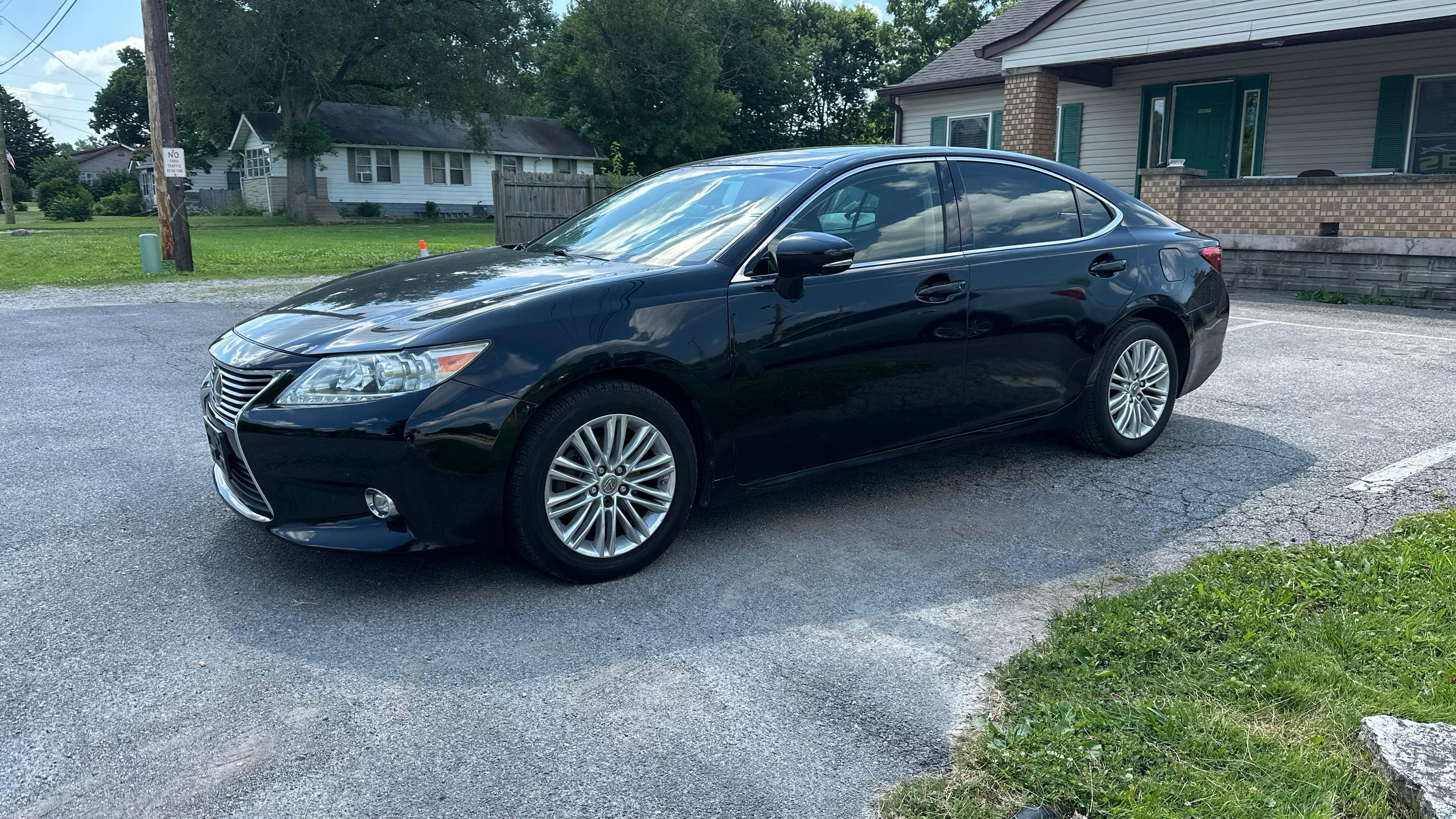 Lexus ES 2015 in Indianapolis, IN