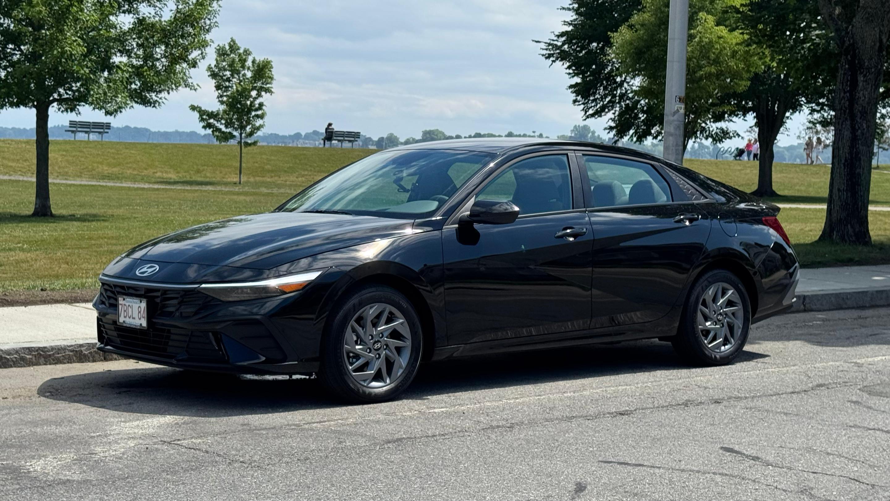 Hyundai Elantra Hybrid 2026 in Peabody, MA