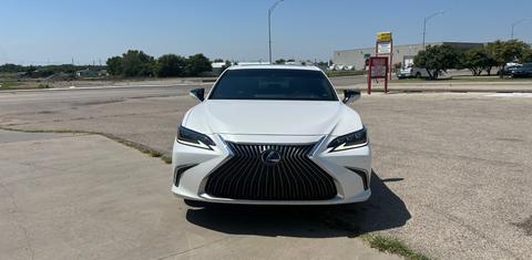 Lexus ES 2021