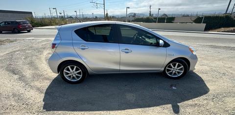 Toyota Prius c 2012
