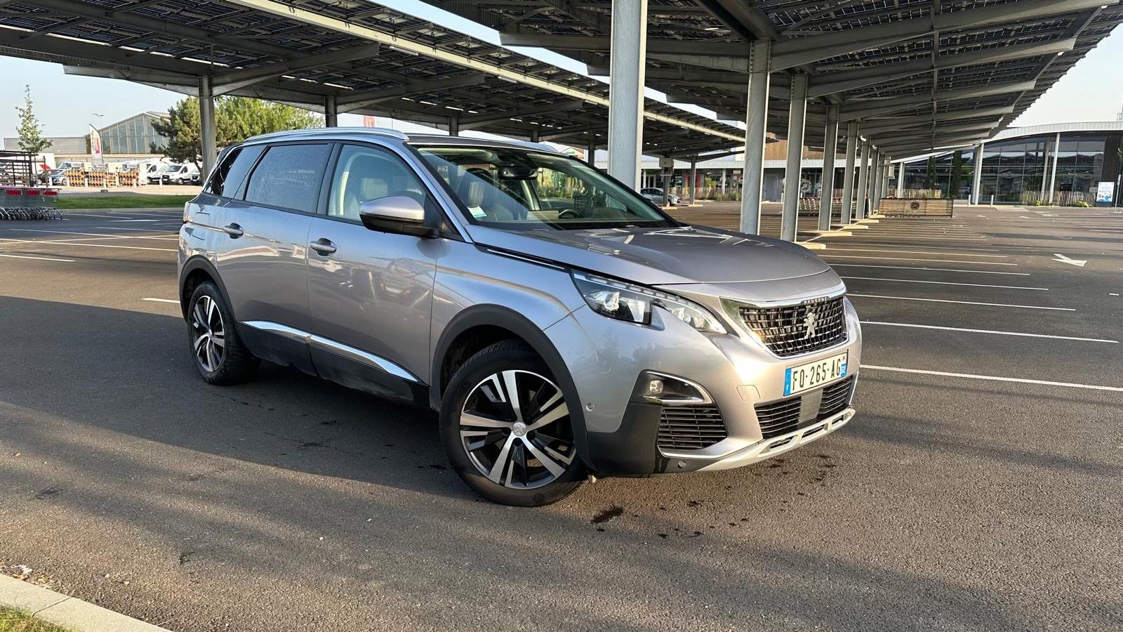 Peugeot 5008 2020 à Dijon