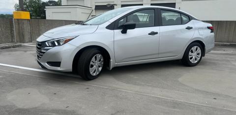 Nissan Versa 2023