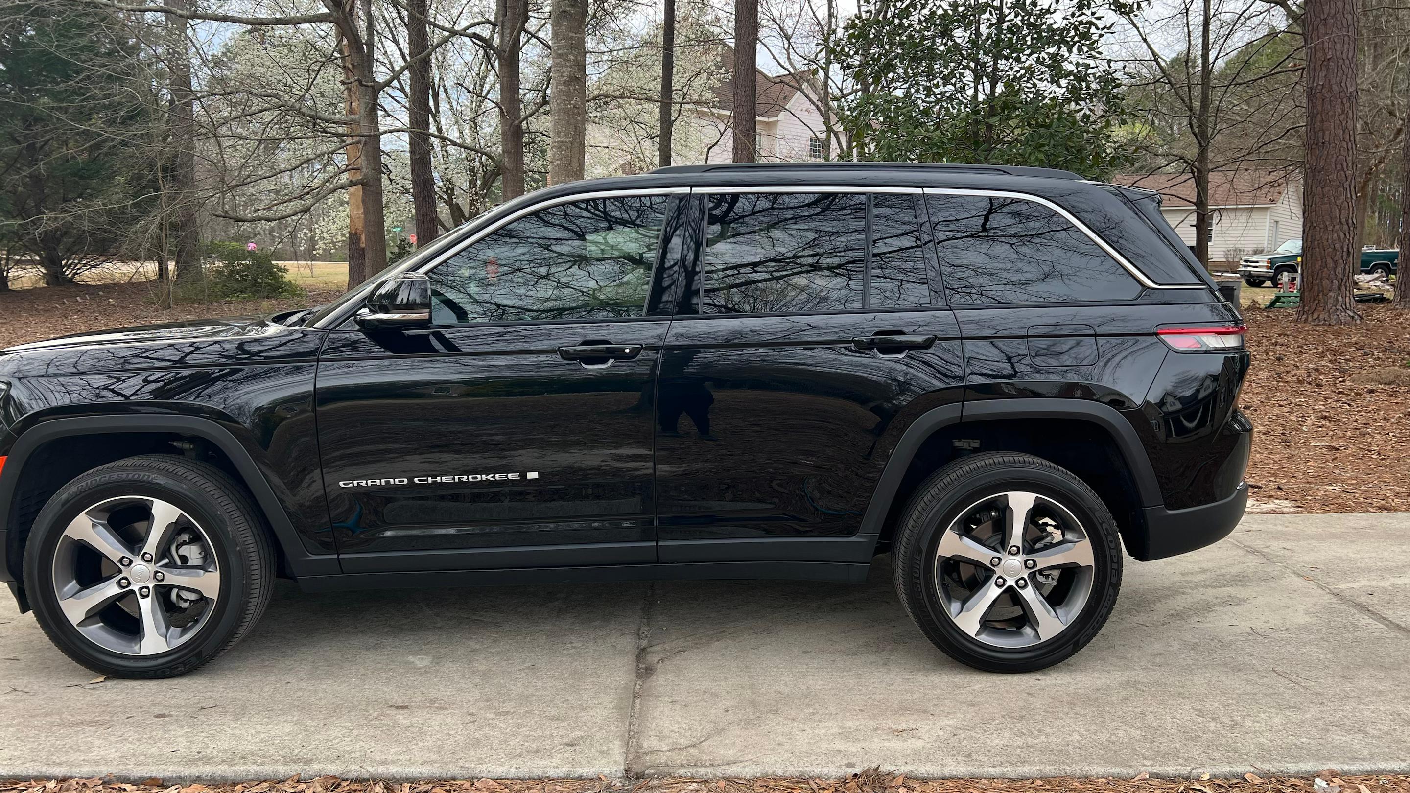 Jeep Grand Cherokee 2024 in Angier, NC