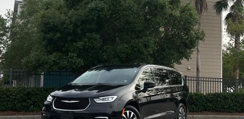 Chrysler Pacifica 2023