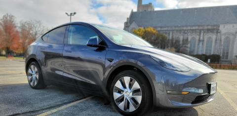Tesla Model Y 2023