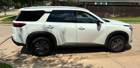 Nissan Pathfinder 2025