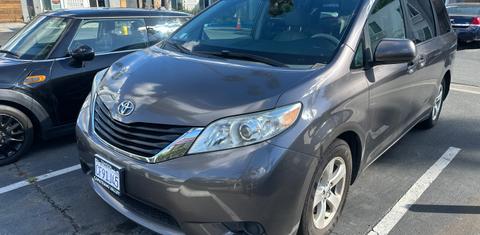 Toyota Sienna 2013