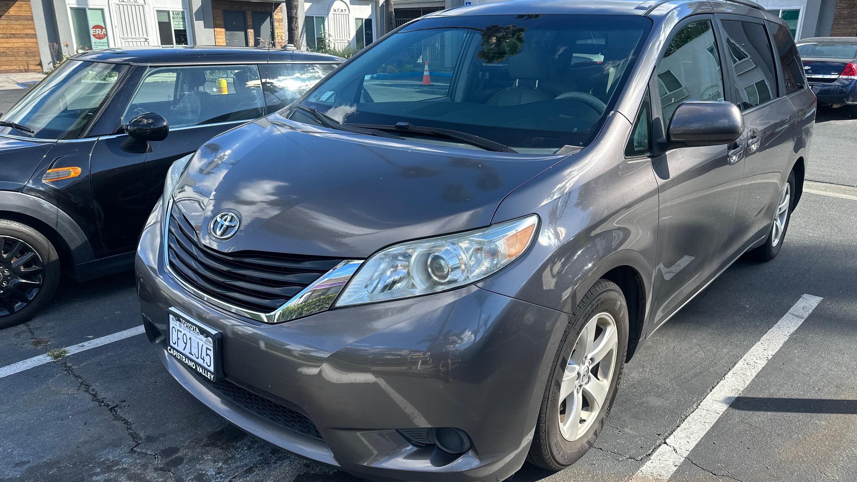 Toyota Sienna 2013 in 