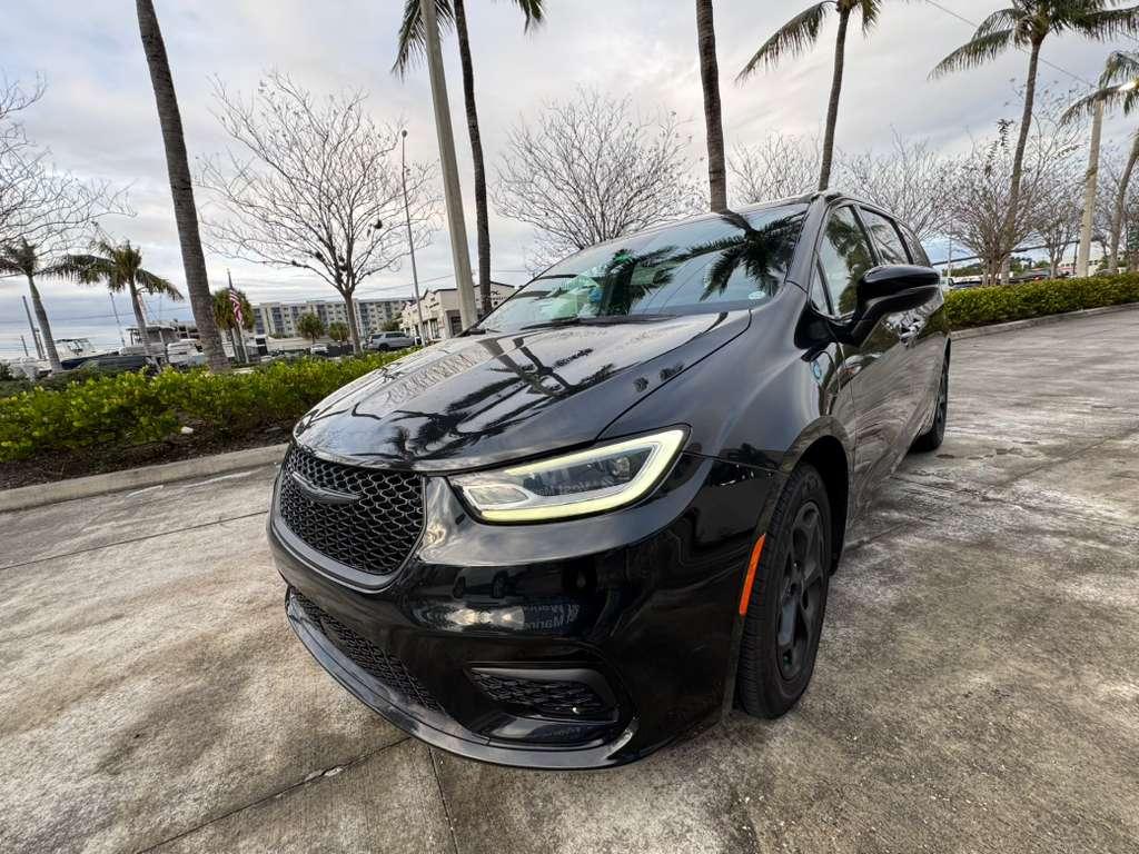 Chrysler Pacifica 2023 in Fort Lauderdale, FL