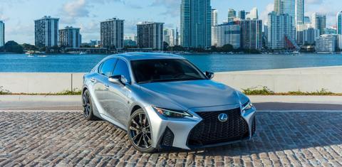 Lexus IS 2024