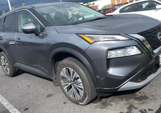 Nissan Rogue car