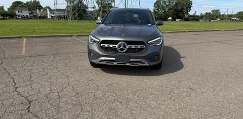 Mercedes-Benz GLA-Class 2021