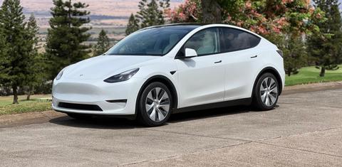 Tesla Model Y 2024
