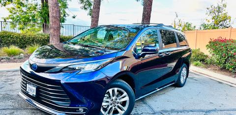 Toyota Sienna 2025
