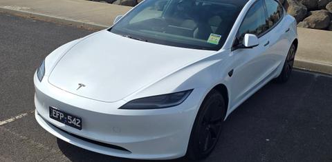 Tesla MODEL 3 2026