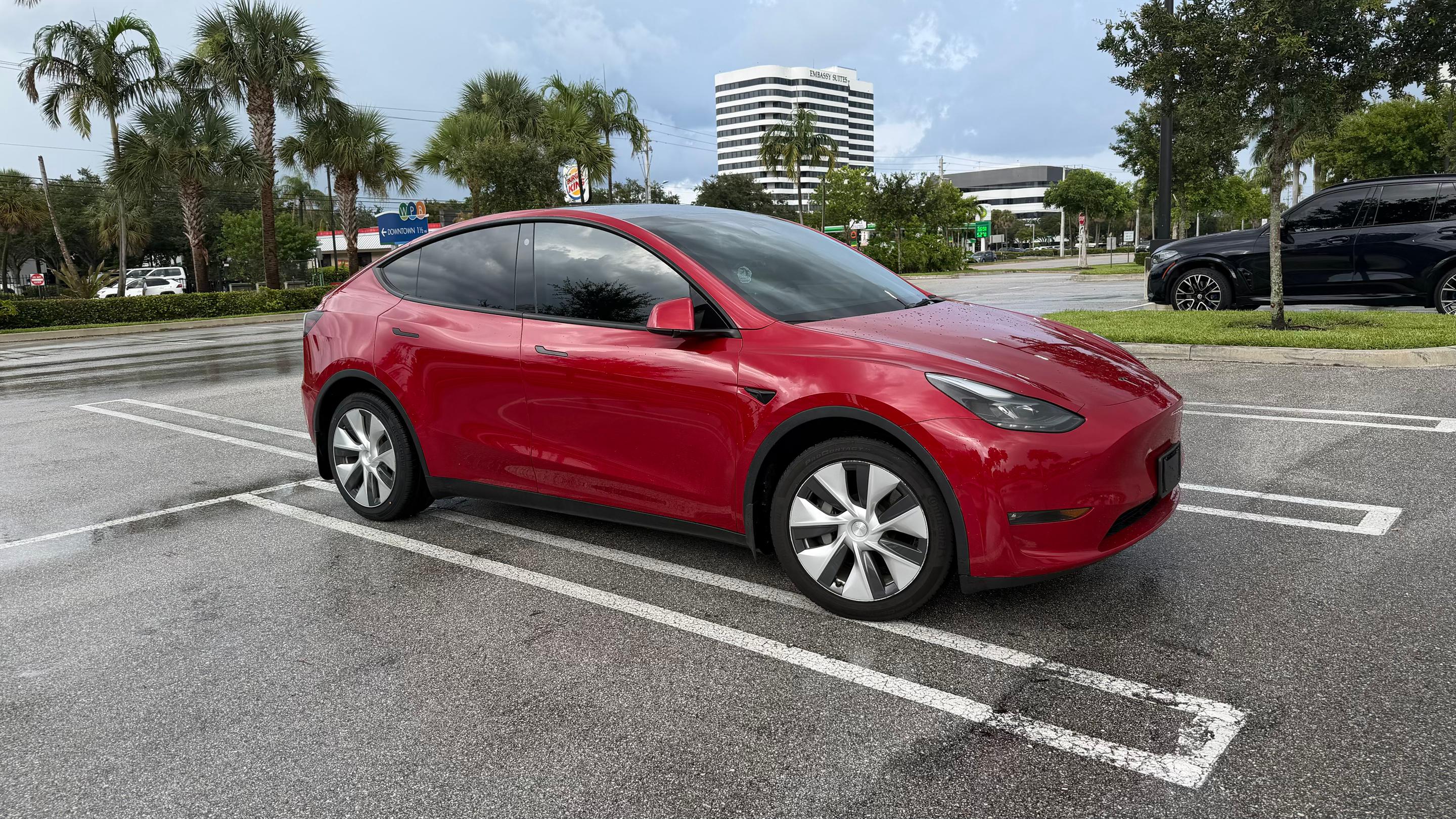 Tesla Model Y 2021 in West Palm Beach, FL