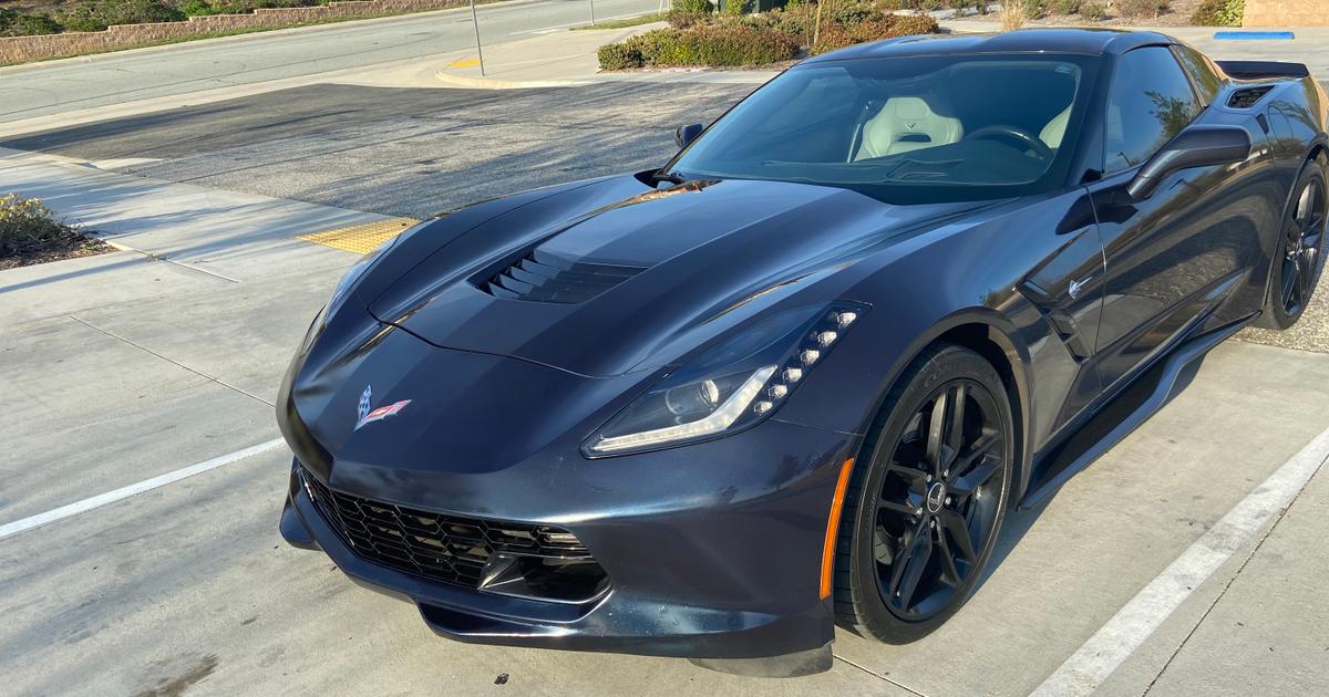 Chevrolet Corvette 2015 rental in Beaumont, CA by Ozzie L. Turo