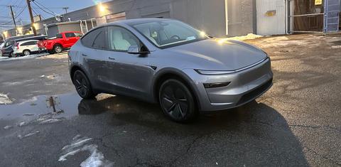 Tesla Model Y 2026