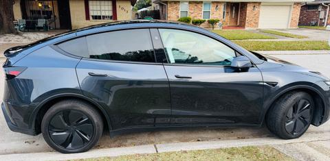 Tesla Model Y 2026