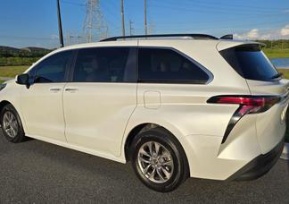 Toyota Sienna car