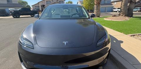Tesla Model 3 2024