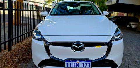 Mazda MAZDA2 2024