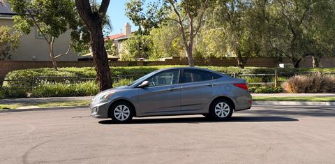 Hyundai Accent 2015