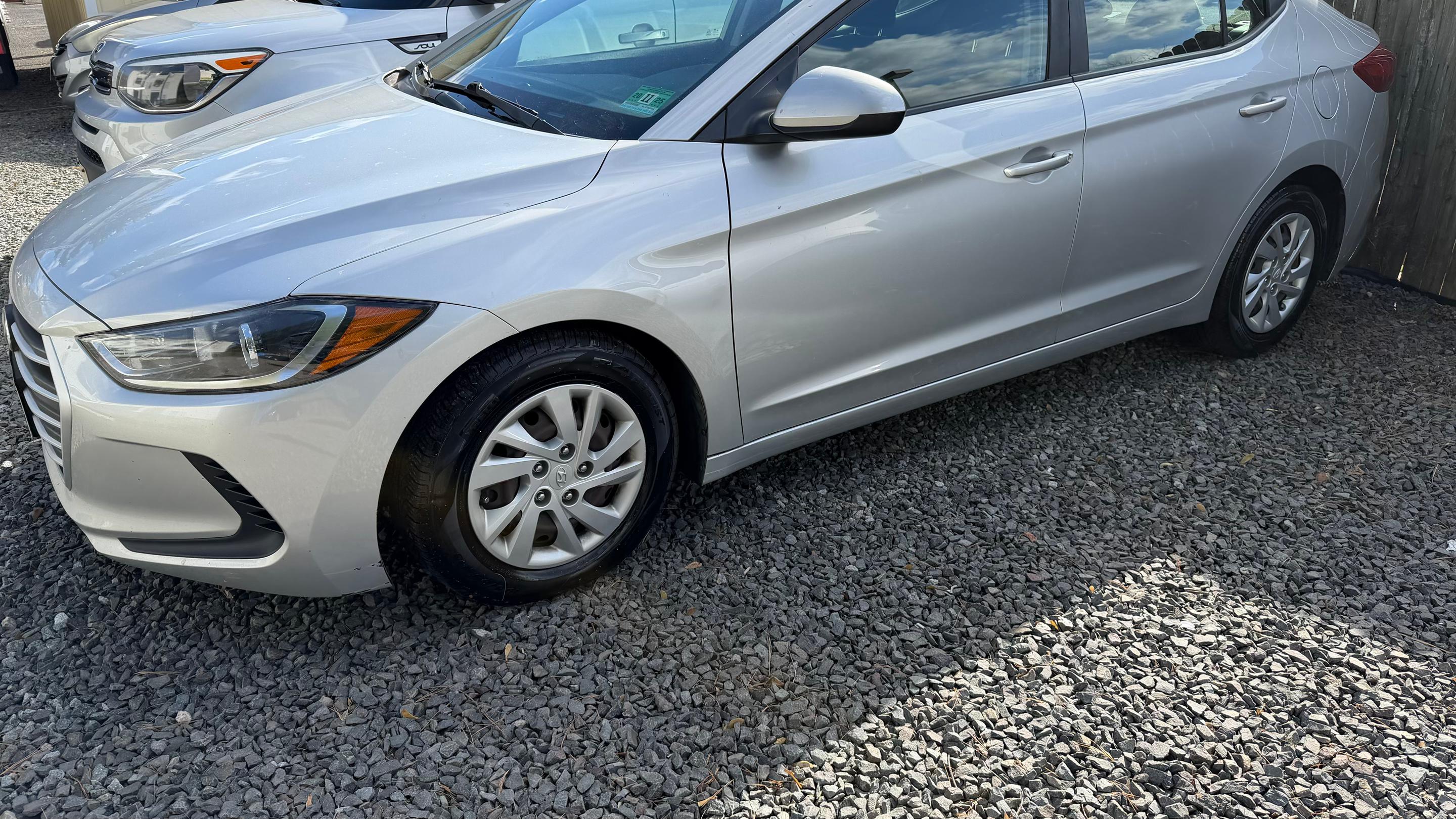 Hyundai Elantra 2018 in 