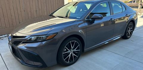 Toyota Camry Hybrid 2023
