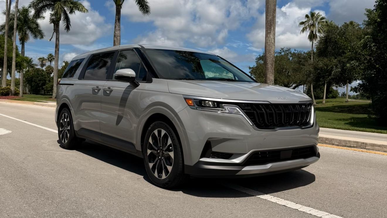 Kia Carnival 2024 in Pembroke Pines, FL