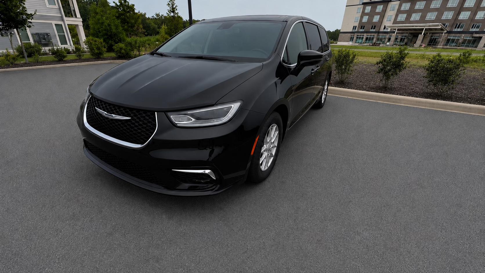Chrysler Pacifica 2026 in Charlotte, NC