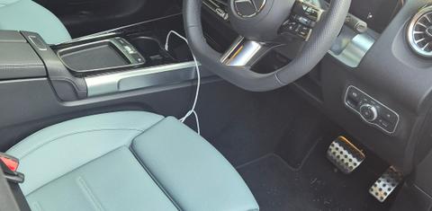 Mercedes-Benz EQB 2025