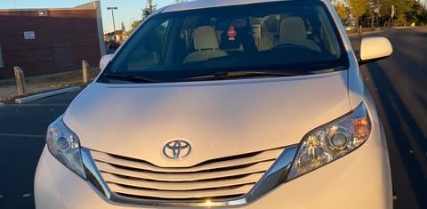 Toyota Sienna 2015