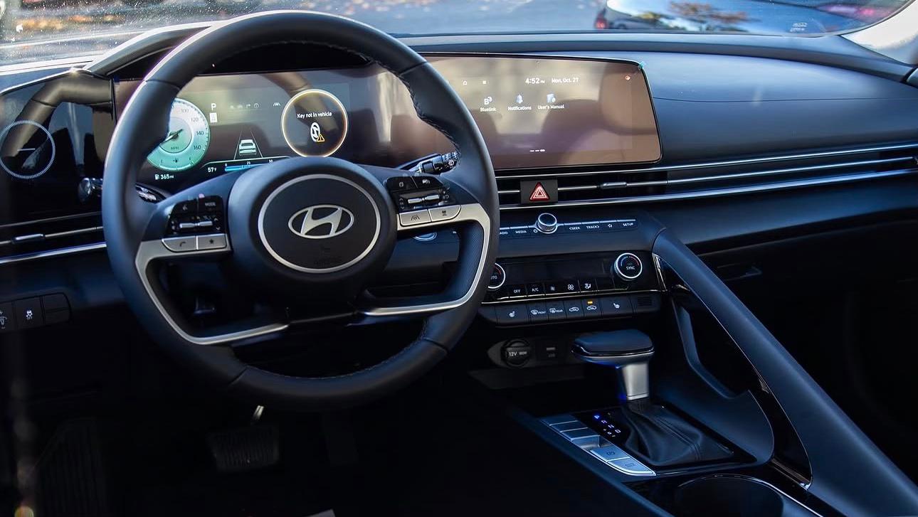 Hyundai Elantra 2025 in Atlanta, GA