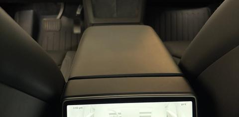 Tesla Model 3 2025