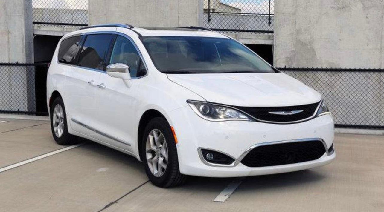 Chrysler Pacifica 2017 in 