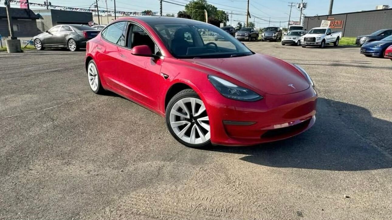 Tesla Model 3 2022 in Fraser, MI