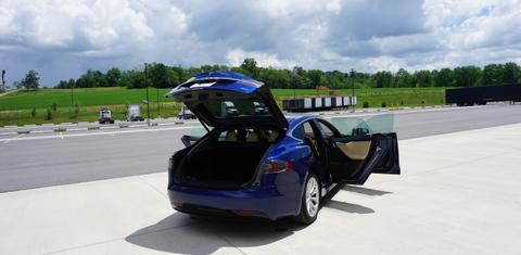 Tesla Model S 2016