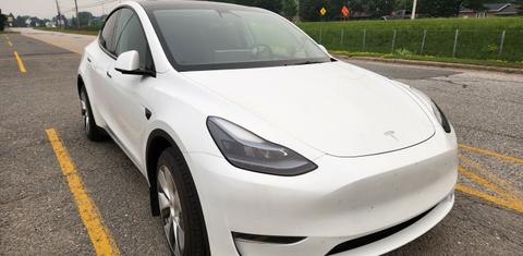 Tesla Model Y 2023